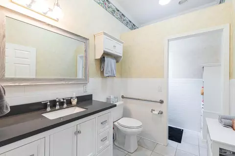Bath - 3785 Roblar Rd, Petaluma, CA 94952 photo 2 of 2
