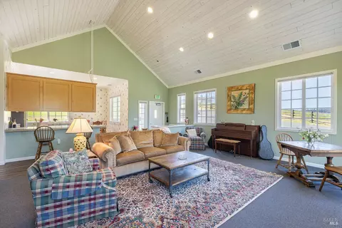 View/Area - 3785 Roblar Rd, Petaluma, CA 94952 photo 3 of 10