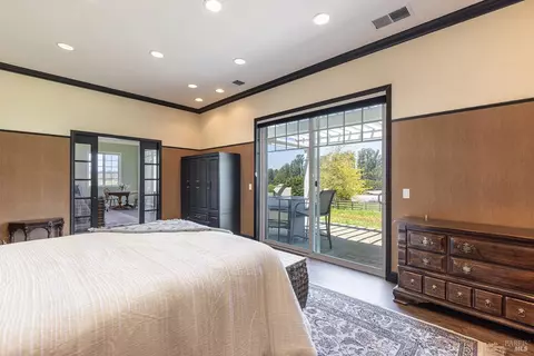 Bedroom - 3785 Roblar Rd, Petaluma, CA 94952 photo 2 of 4