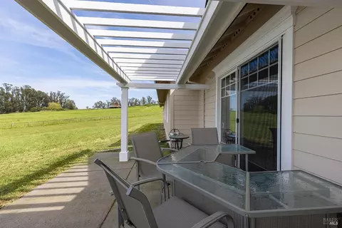 Exterior - 3785 Roblar Rd, Petaluma, CA 94952 photo 5 of 13