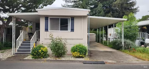 700 E Gobbi St #9, Ukiah, CA 95482 photo 2