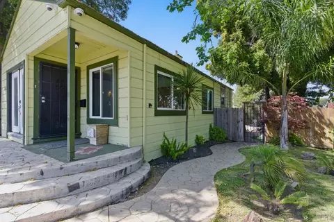2322 Georgia St, Vallejo, CA 94590 photo 2