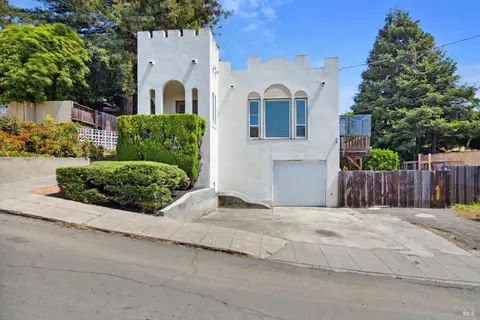 36 Santa Paula Way, Vallejo, CA 94590