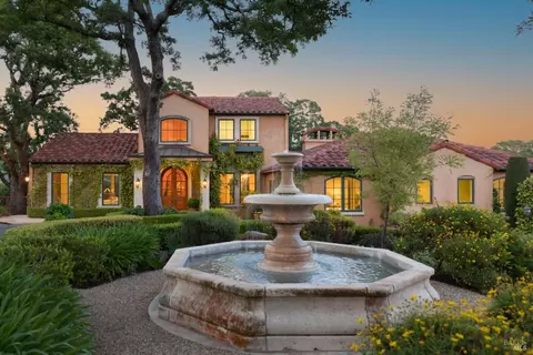 15244 Arnold Dr, Glen Ellen, CA 95442