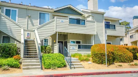 1201 Glen Cove Pkwy #402, Vallejo, CA 94591