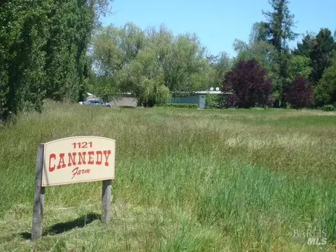 1121 Ludwig Ave, Santa Rosa, CA 95407