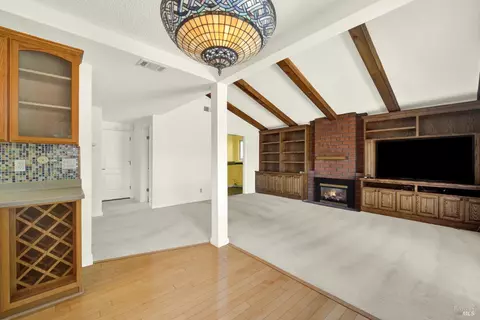 Living - 1163 Granada St, Vallejo, CA 94591 photo 5 of 12