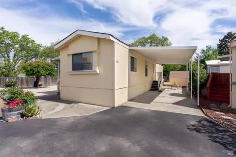 500 Colonial Park Dr, Santa Rosa, CA 95403