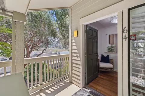 Exterior - 64 Eucalyptus Knoll St, Mill Valley, CA 94941 photo 3 of 7