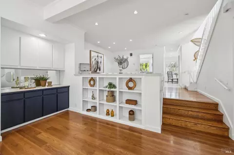 Entry Way - 64 Eucalyptus Knoll St, Mill Valley, CA 94941 photo 1 of 2