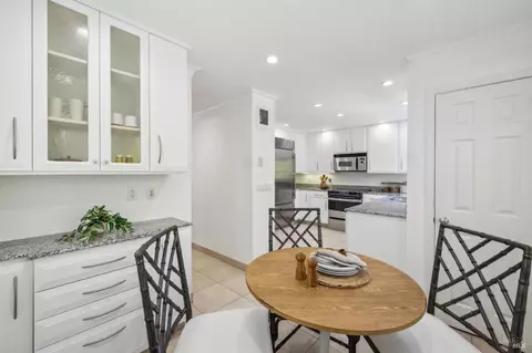 Dining - 64 Eucalyptus Knoll St, Mill Valley, CA 94941 photo 5 of 5