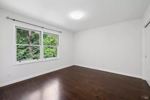Bedroom - 349 Willow Ave, Corte Madera, CA 94925 photo 5 of 6