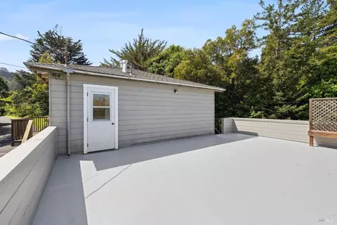Exterior - 349 Willow Ave, Corte Madera, CA 94925 photo 7 of 17