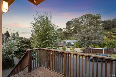 Exterior - 349 Willow Ave, Corte Madera, CA 94925 photo 5 of 17