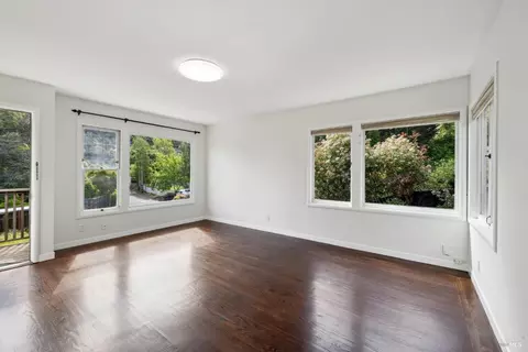 Living - 349 Willow Ave, Corte Madera, CA 94925 photo 8 of 11