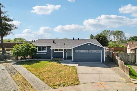 215 Lea Ct, San Pablo, CA 94806