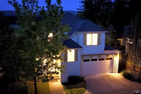 117 South St, Cloverdale, CA 95425