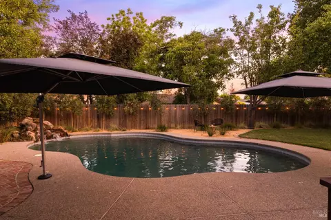 Exterior - 945 Granada Ln, Vacaville, CA 95688 photo 21 of 31
