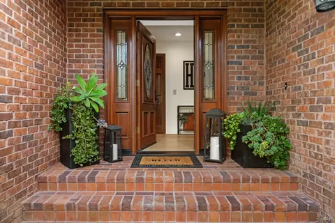 Entry Way - 945 Granada Ln, Vacaville, CA 95688 photo 1 of 4
