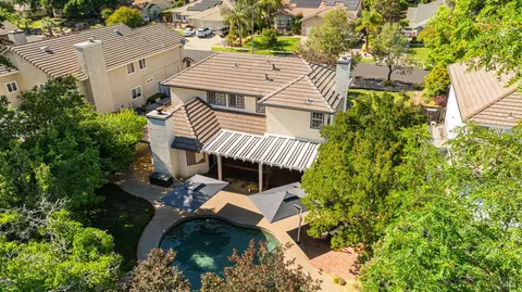 View/Area - 945 Granada Ln, Vacaville, CA 95688 photo 5 of 13