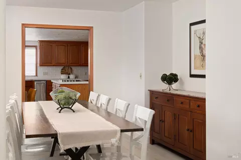 Dining - 945 Granada Ln, Vacaville, CA 95688 photo 5 of 5