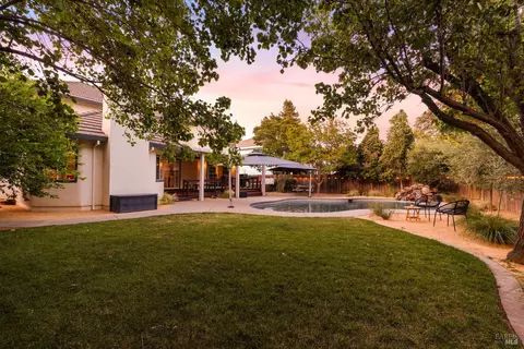 Exterior - 945 Granada Ln, Vacaville, CA 95688 photo 22 of 31