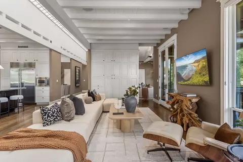 Living - 4030 Old Barn Rd, Healdsburg, CA 95448 photo 5 of 6