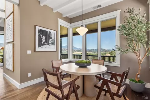 Dining - 4030 Old Barn Rd, Healdsburg, CA 95448 photo 1 of 2