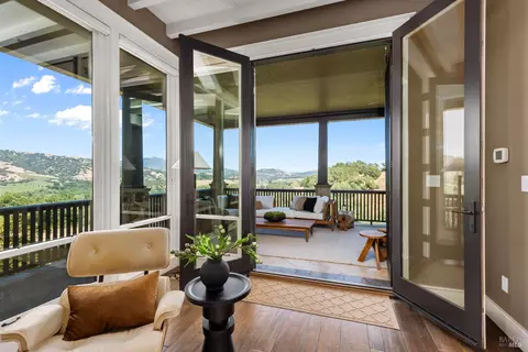 Exterior - 4030 Old Barn Rd, Healdsburg, CA 95448 photo 4 of 40