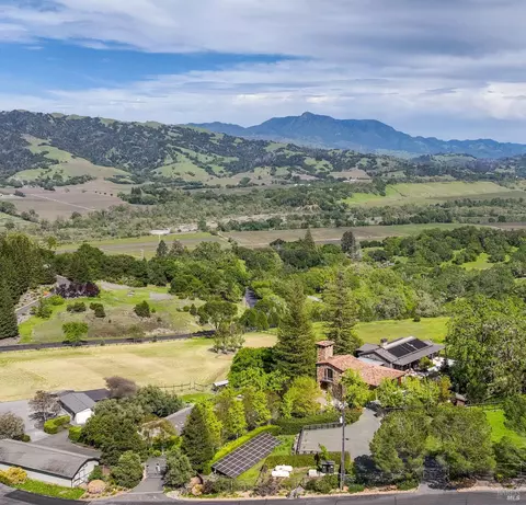 View/Area - 4030 Old Barn Rd, Healdsburg, CA 95448 photo 6 of 7