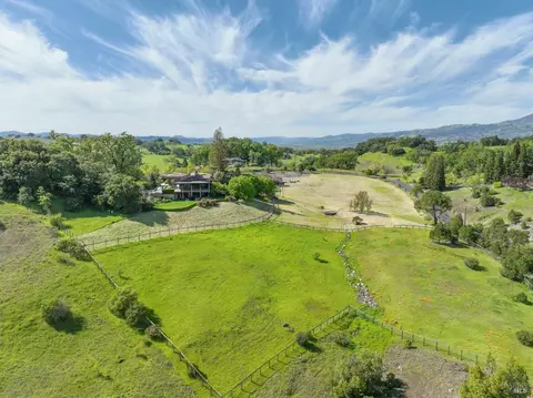 View/Area - 4030 Old Barn Rd, Healdsburg, CA 95448 photo 4 of 7