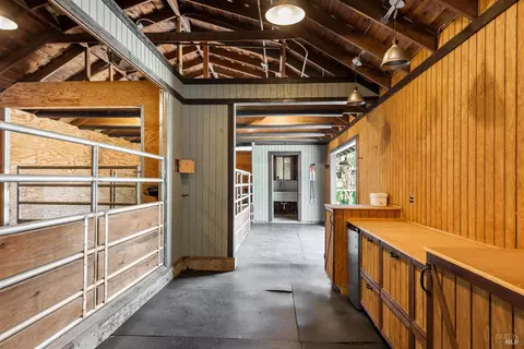 Entry Way - 4030 Old Barn Rd, Healdsburg, CA 95448 photo 7 of 7