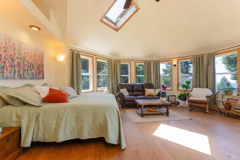 Bedroom - 32211 Condor Rd, Willits, CA 95490 photo 1 of 4