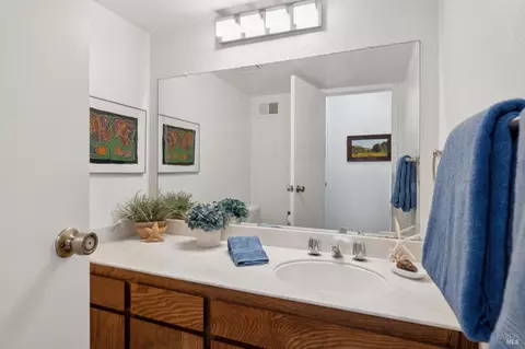 Bath - 73 Flicker Dr, Novato, CA 94949 photo 5 of 5