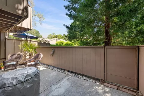 Exterior - 73 Flicker Dr, Novato, CA 94949 photo 10 of 12