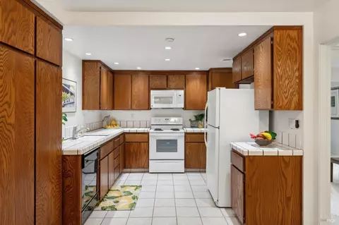 Kitchen - 73 Flicker Dr, Novato, CA 94949 photo 2 of 3