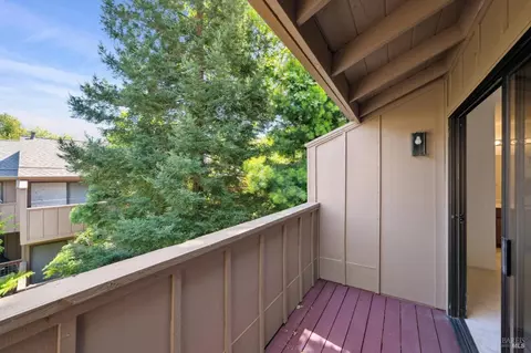 Exterior - 73 Flicker Dr, Novato, CA 94949 photo 6 of 12