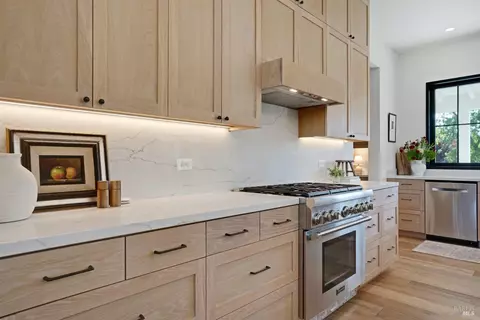 Kitchen - 1122 Elm Ave, Sonoma, CA 95476 photo 2 of 7