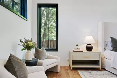 Bedroom - 1122 Elm Ave, Sonoma, CA 95476 photo 2 of 5