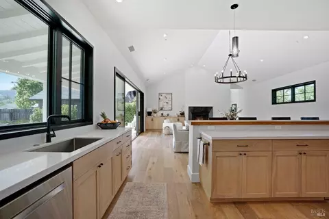 Kitchen - 1122 Elm Ave, Sonoma, CA 95476 photo 5 of 7