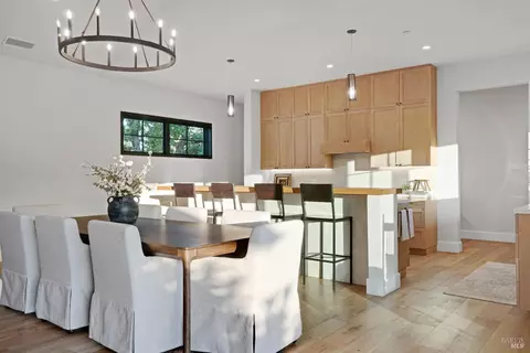 Dining - 1122 Elm Ave, Sonoma, CA 95476 photo 2 of 2