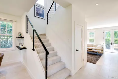 Entry Way - 580 E 6th St, Sonoma, CA 95476 photo 4 of 4