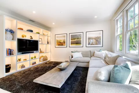 Living - 580 E 6th St, Sonoma, CA 95476 photo 1 of 2