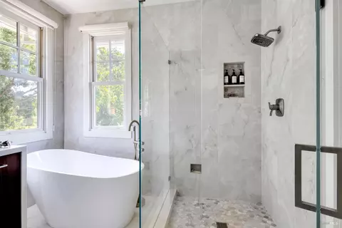 Bath - 580 E 6th St, Sonoma, CA 95476 photo 3 of 6