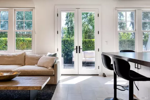 Entry Way - 580 E 6th St, Sonoma, CA 95476 photo 2 of 4