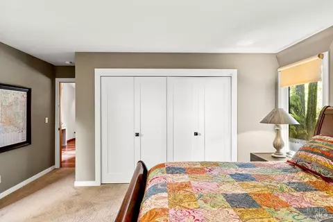 Bedroom - 17090 Fitzpatrick Ln, Occidental, CA 95465 photo 2 of 4