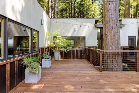 Exterior - 17090 Fitzpatrick Ln, Occidental, CA 95465 photo 20 of 57
