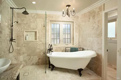 Bath - 1635 Sequoia Way, Dixon, CA 95620 photo 4 of 7