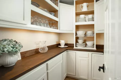 Kitchen - 1635 Sequoia Way, Dixon, CA 95620 photo 3 of 8