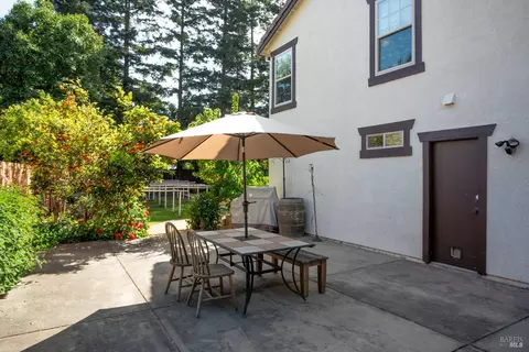 Exterior - 1635 Sequoia Way, Dixon, CA 95620 photo 22 of 28